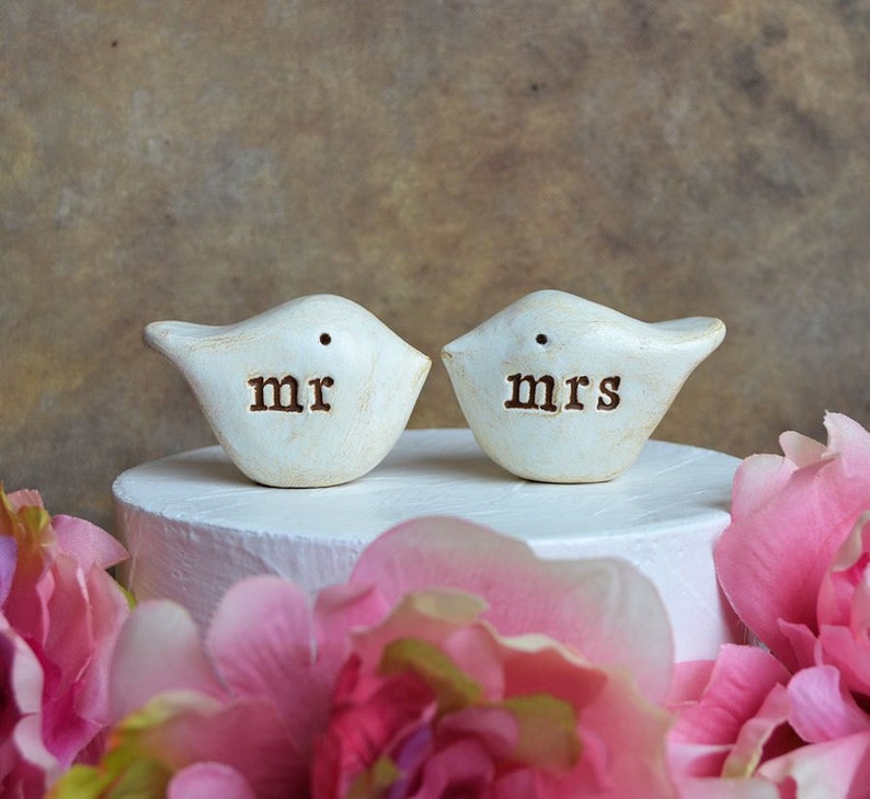 mr mrs wedding cake topper love birds / bride groom / vintage white clay love birds cake decor 