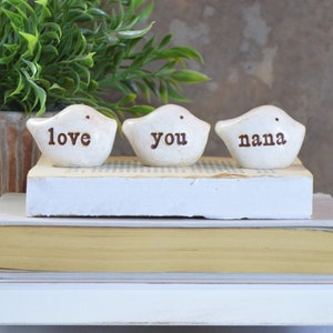 Gift for Grandma Vintage White love you nana Birds Cute Rustic Clay Shelf Decor Present for Grandmothers Kitchen Window Sweet Home Gift