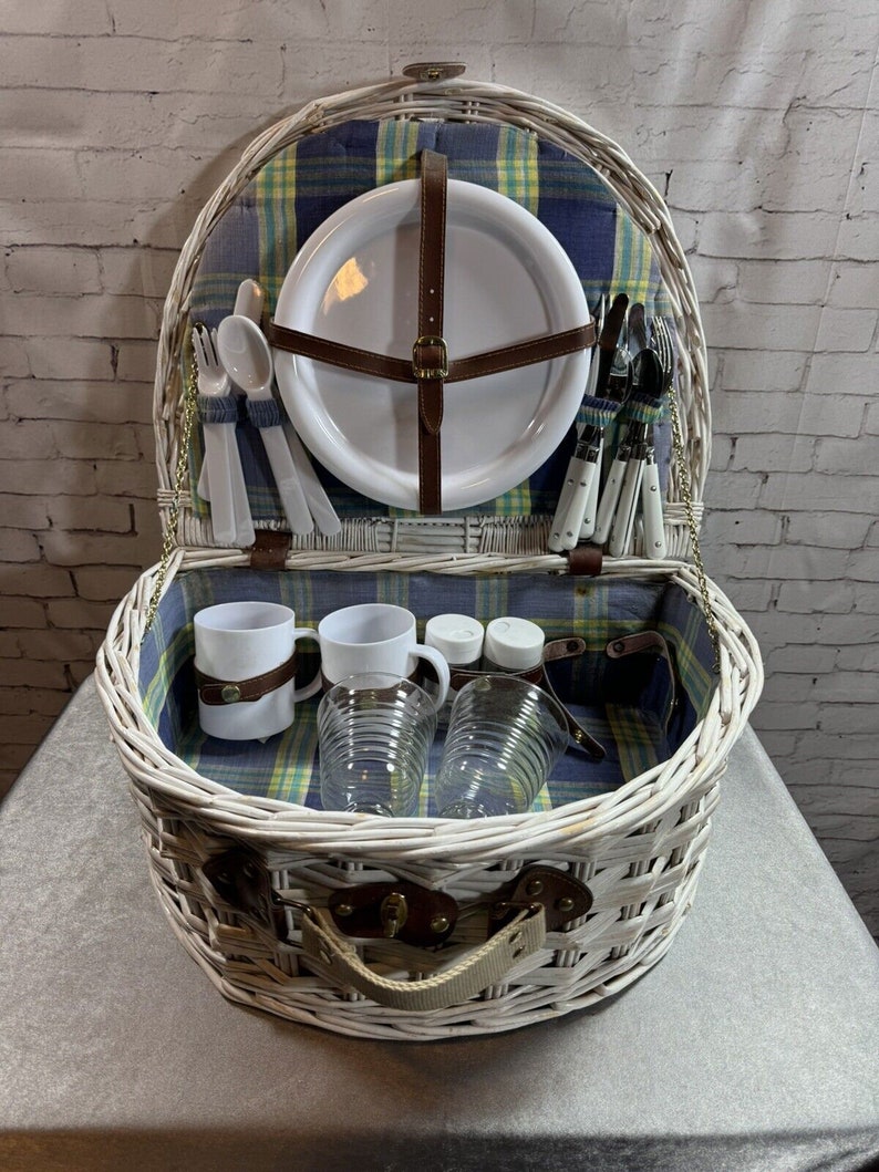 Handwoven English Style Picnic Outdoor Leisure Basket Set for Two TNO ...
