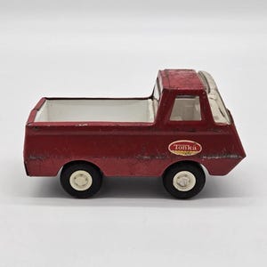 1/32 Scale Tiny Tonka Pickup Truck - Vintage 1960's Pressed Steel Metal Toy 515