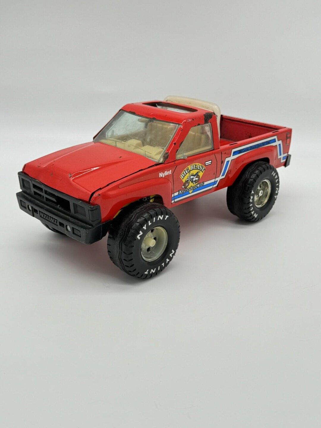 VINTAGE Nylint 4x4 Truck Big Beast Exploring Club Red Pickup 