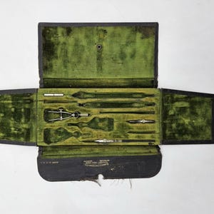 Juego de herramientas de dibujo de ciencia e ingeniería vintage de Eugene Dietzgen Co. con estuche incompleto