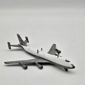 Vintage White Diecast Boeing 747 Model Airplane Toy VTY