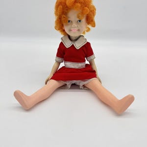 vintage Annie 1982 culotte Le monde d&#39;Annie 6&quot; petite poupée orpheline VTY