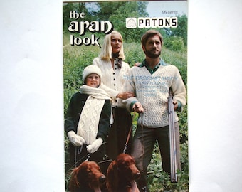 El ARAN LOOK Family Knitting PATTERNS booklet 411 Patons Beehive Pattern Men Women Children Sweaters Cardigans Pullovers Jumpers Poncho Hat