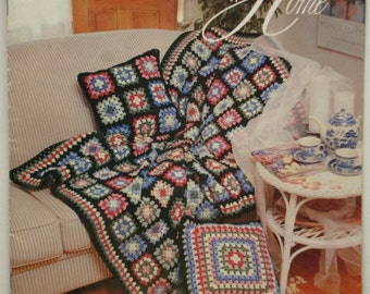COMODIDADES DEL HOGAR Patrones Afganos de crochet Almohadas Alfombras Patrones No. 539 Look of Aran Grandma Squares Conjunto Suroeste Sueños de la tarde Extra fácil