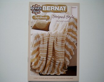 STRIPED STYLE Bernat 542037 Crochet Knit Patterns Decorator Throws Afghans Lacy Edge Blanket Stripes Three Colour Thick Thin Stripes Afghan
