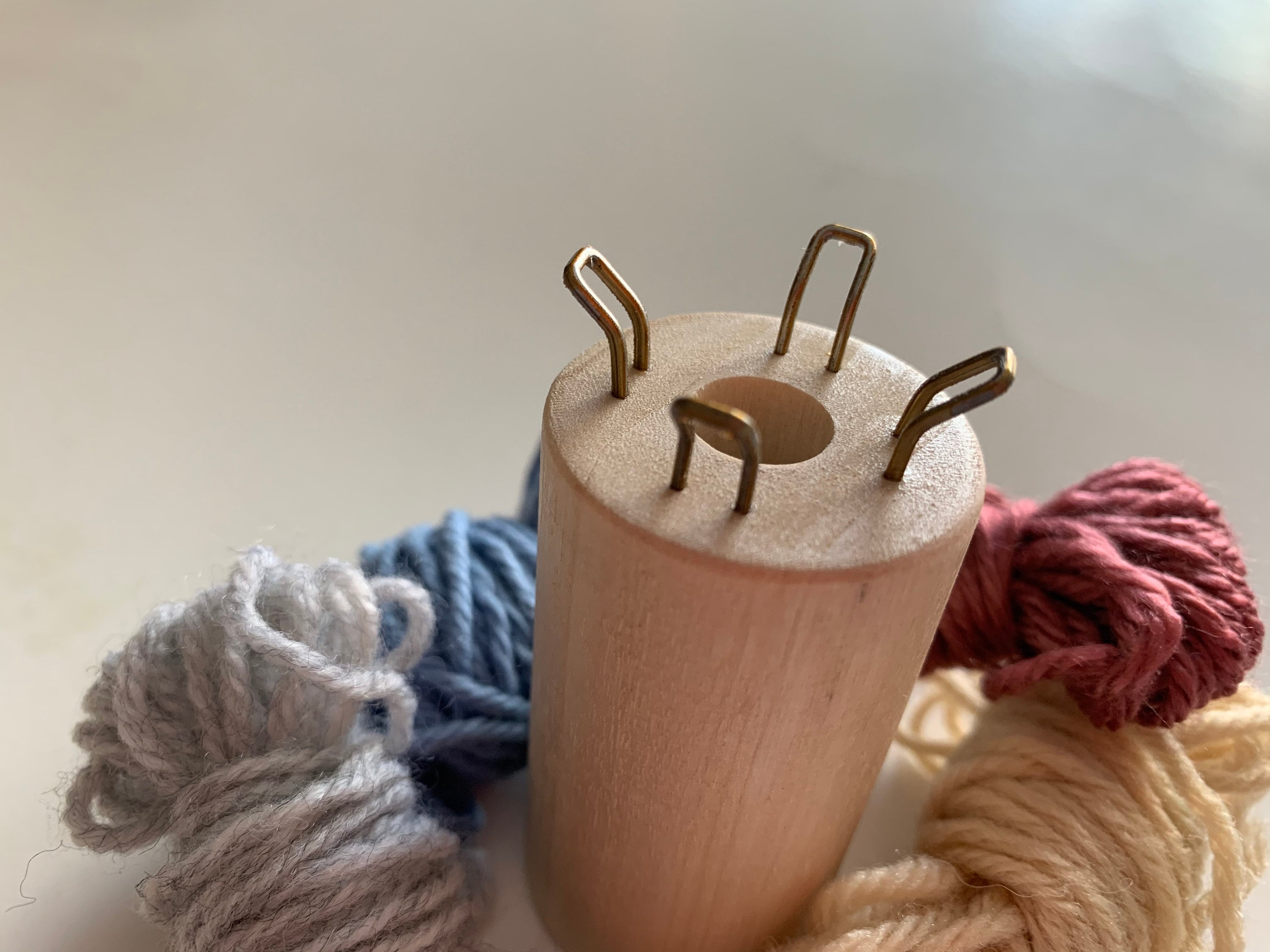 Knit Its! Tin-To-Go Knitting Kit For Beginners - Spool Knitting