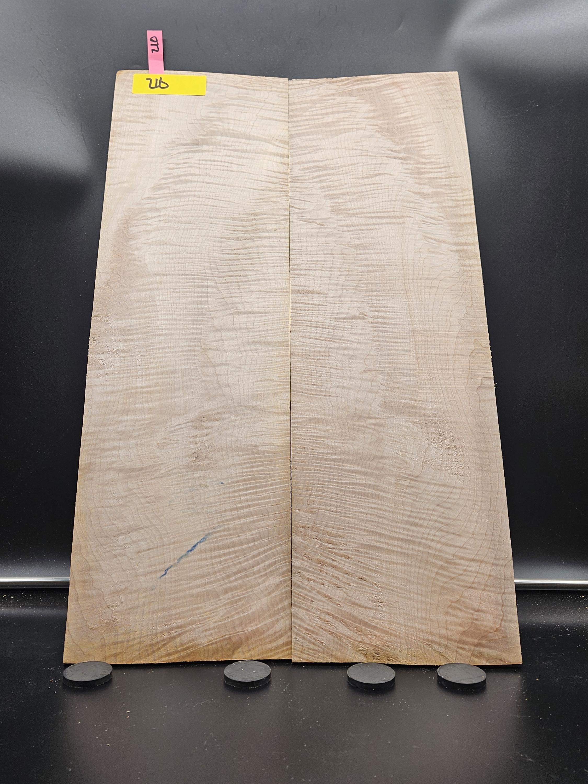 キルティングフレイムメイプルギタートップ材：23インチ x 7.25インチ