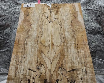 Getrockneter Riegelahorn Scheitel zur Holzbearbeitung