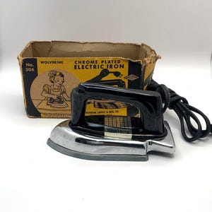 Vintage 1950&#39;s &quot;Sunny Suzy&quot; Toy Electric Iron Model 304 Wolverine Supply & Mfg Childrens Toy Collectible Original Box