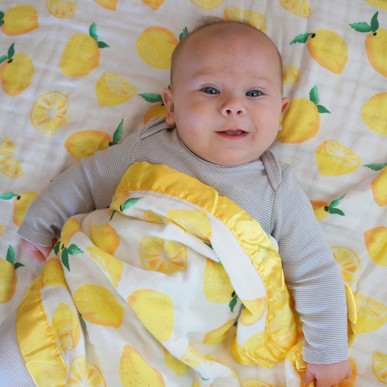 Great for swaddling made from 100/% cotton 3-Layer 23x23 made of soft muslin nursing cover Medium Snuggle Blankie travel blanket!