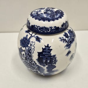 Vintage Twining&#39;s Burgess and Leigh Tea Willow Blue White Pattern Ginger Jar Tea Caddy 6 inches