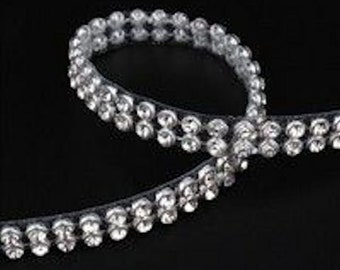 Silver & Crystal Rhinestone Center 47" Bow Strip