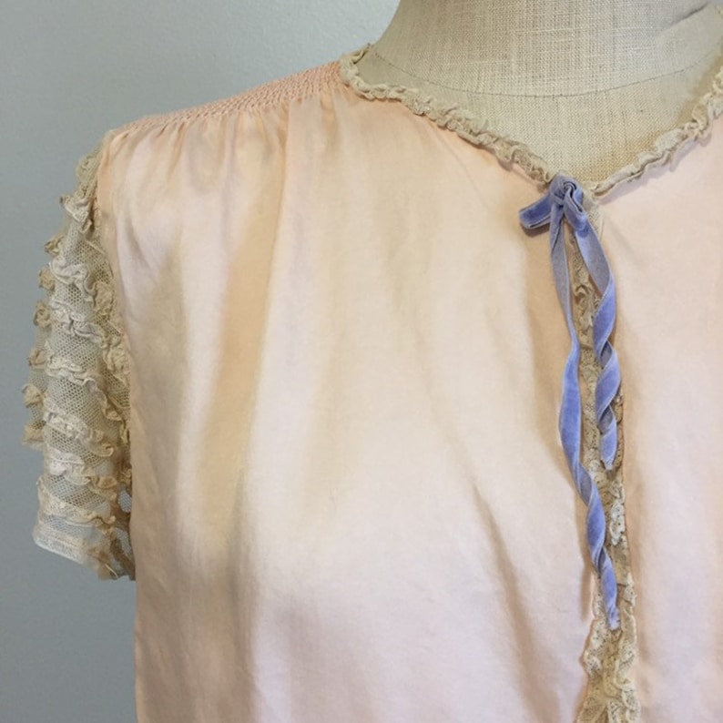 1930s 1940s Rayon Lace Powder Jackette Vintage 30s 40s Blush Pink Bed Jacket
