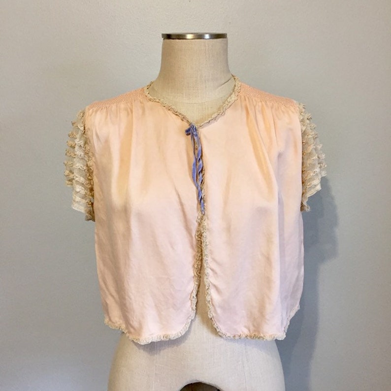 1930s 1940s Rayon Lace Powder Jackette Vintage 30s 40s Blush Pink Bed Jacket
