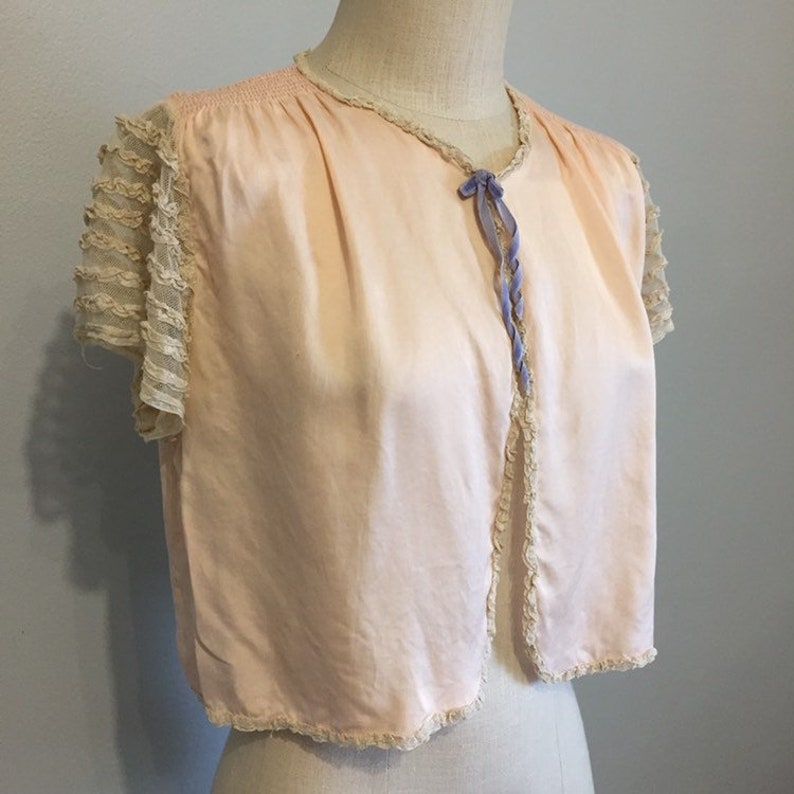 1930s 1940s Rayon Lace Powder Jackette Vintage 30s 40s Blush Pink Bed Jacket