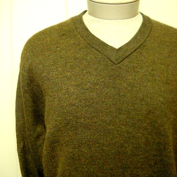 Men's Vintage 1960's CHAMPION Knitwear Olive Sweatshirt (L)