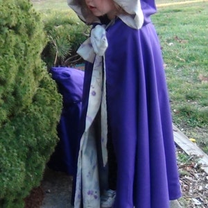 GIRLS HOODED CAPE Pattern Sizes 2 to 6 image 4