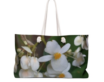 Weekender Tote Bag ""White Begonias"" von Kim A. Bailey ."