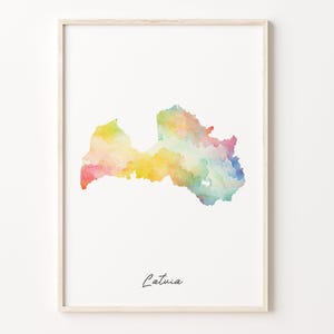 Impresión de mapa de acuarela de Letonia, cartel de arte letón vibrante, arte colorido de la pared del país LV, mapa del arco iris, C26-101