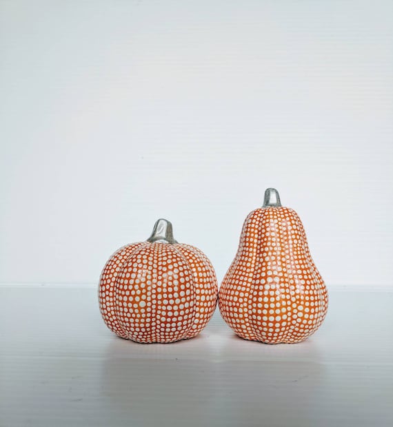 Salt and pepper shakers hand painted ceramic pumpkins small pumpkin shakers orange Pumpkins