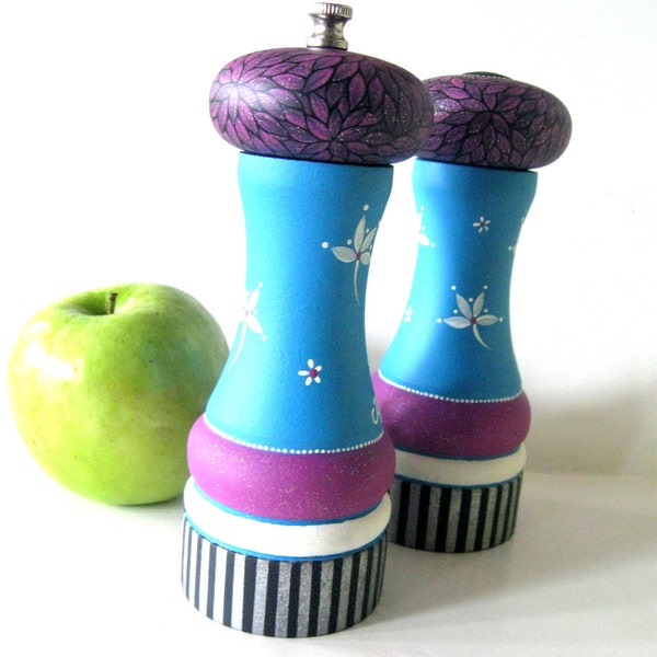 Beautiful Salt and Pepper Mill set: Hand Painted Shaker and Grinder