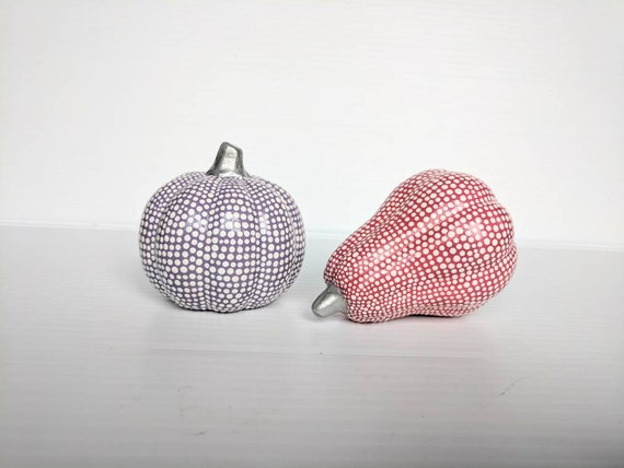 Salt and pepper shakers hand painted ceramic pumpkins small pumpkin shakers purple and red Pumpkins