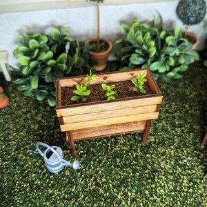 Dollhouse Miniature 1:12 scale Garden Trug Bild 5