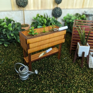 Dollhouse Miniature 1:12 scale Garden Trug Bild 6