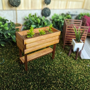 Dollhouse Miniature 1:12 scale Garden Trug Bild 8