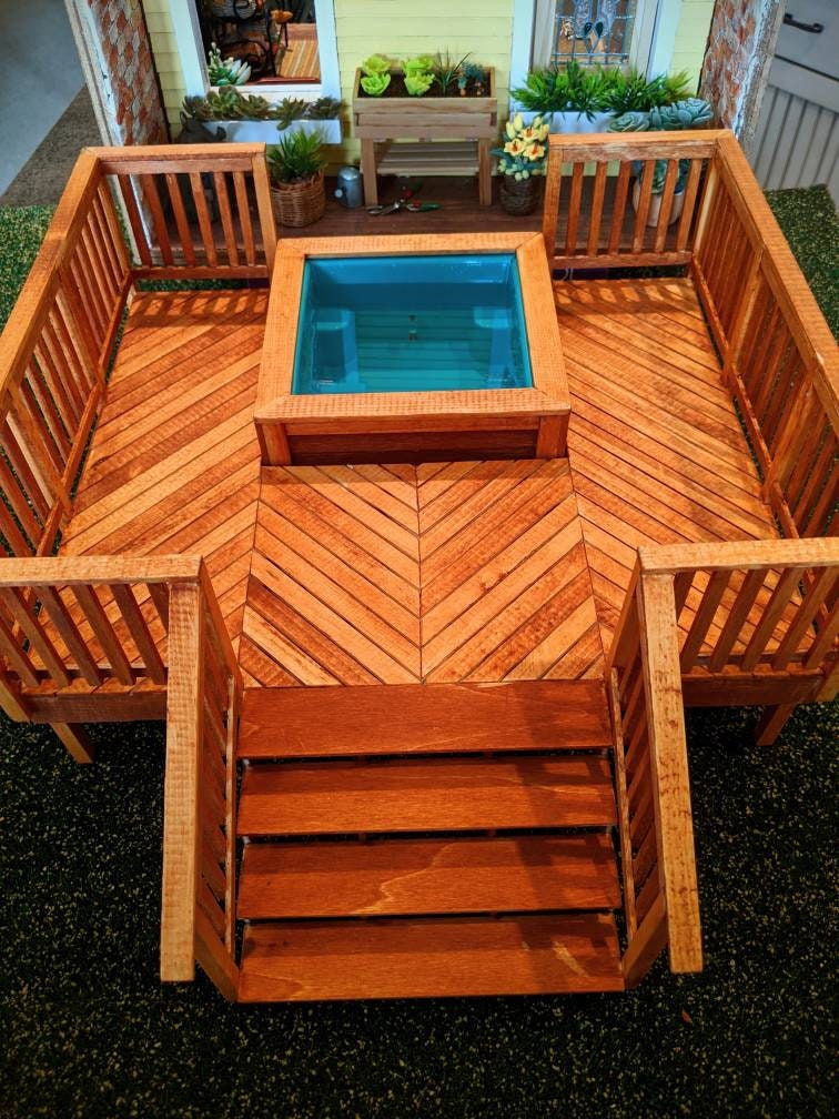 Jacuzzi Cuadrado Madera con Escalas  Hot tub garden, Hot tub deck, Hot tub  designs