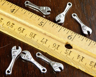 6 metal 3D Wrenches - a great charm for a handy man