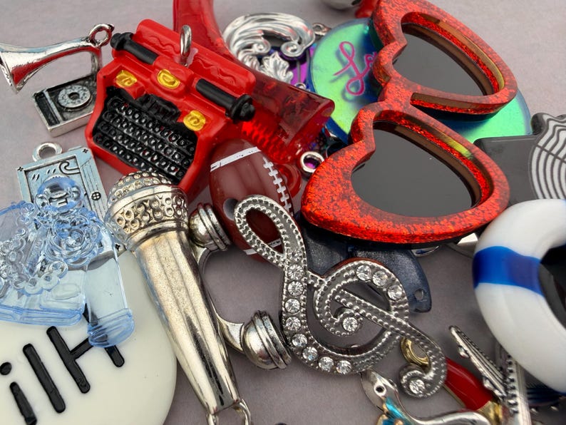 Taylor Swift Friendship Bracelet Kit: Swiftie Beads, Charms, String, TLOAS image 3