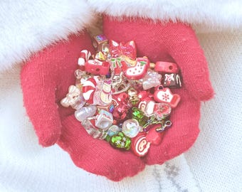 CHRISTMAS IN JULY - A Mitten-ful of Holiday Beads and Charms