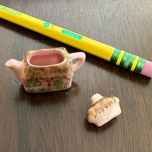 Tiny Ceramic Teapot w/lid image 2