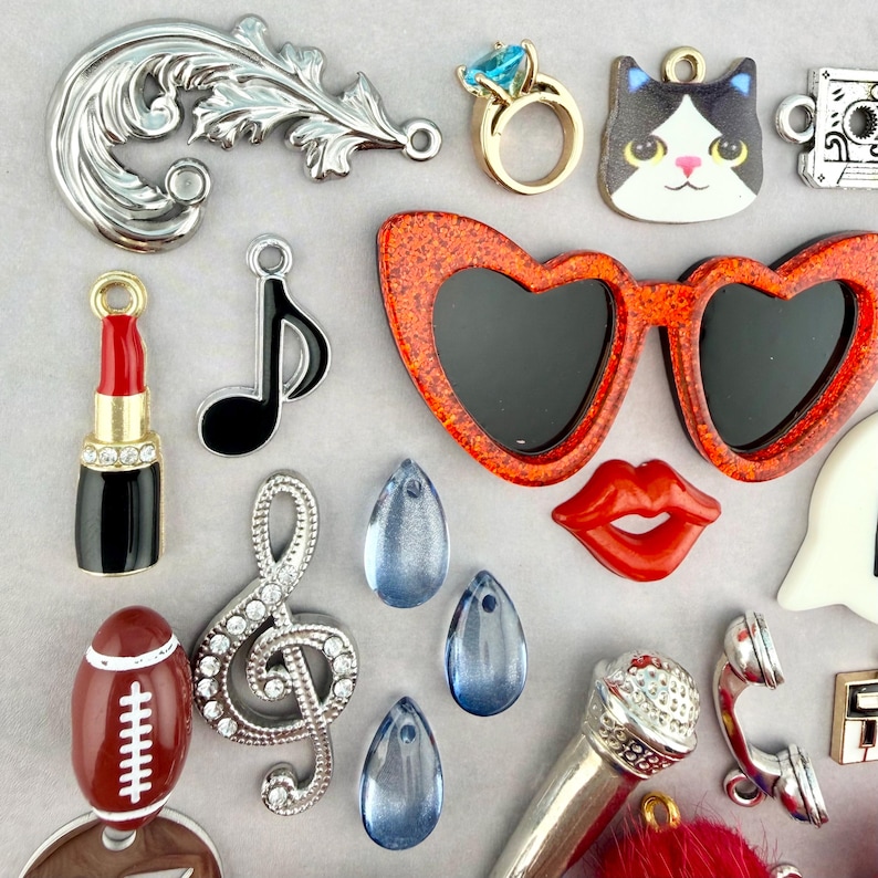 Taylor Swift Friendship Bracelet Kit: Swiftie Beads, Charms, String, TLOAS image 6
