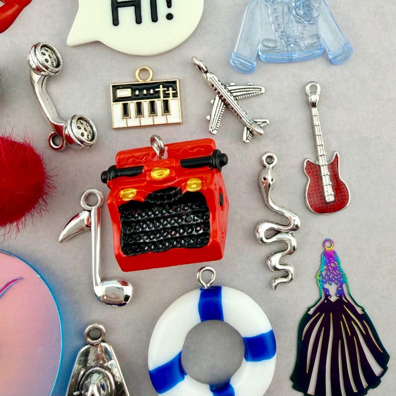 Taylor Swift Friendship Bracelet Kit: Swiftie Beads, Charms, String, TLOAS image 4
