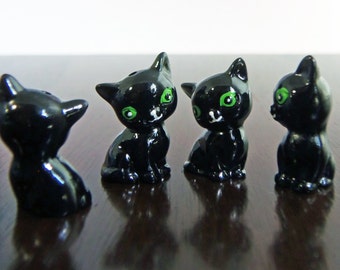 Black cats (4) - pre-drilled to make a charm