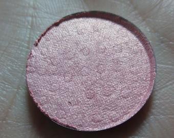 Sombra de ojos de pétalos