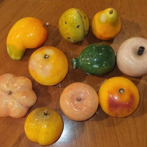Vintage 10 Pieces Hand Carved Italian Alabaster Marble Fruits And Vegetables