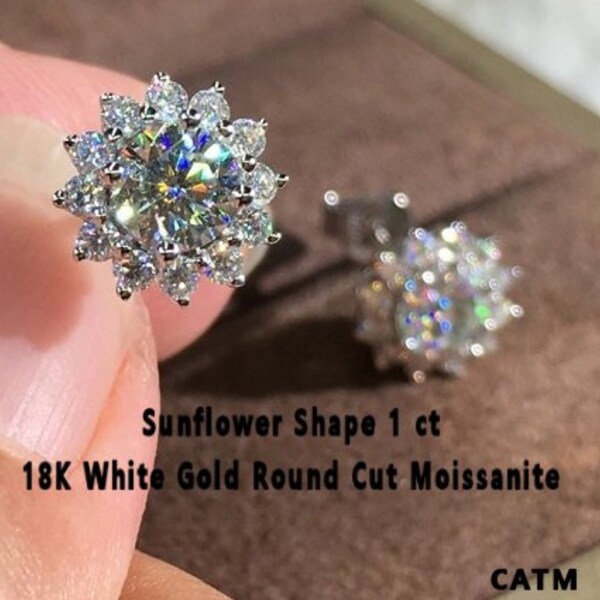 New****Sunflower Shaped Moissanite White Diamond Earrings****New