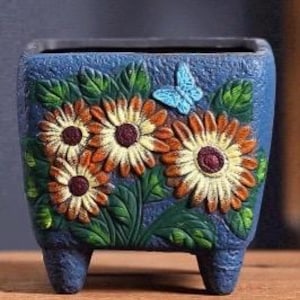 Planters square and round shaped