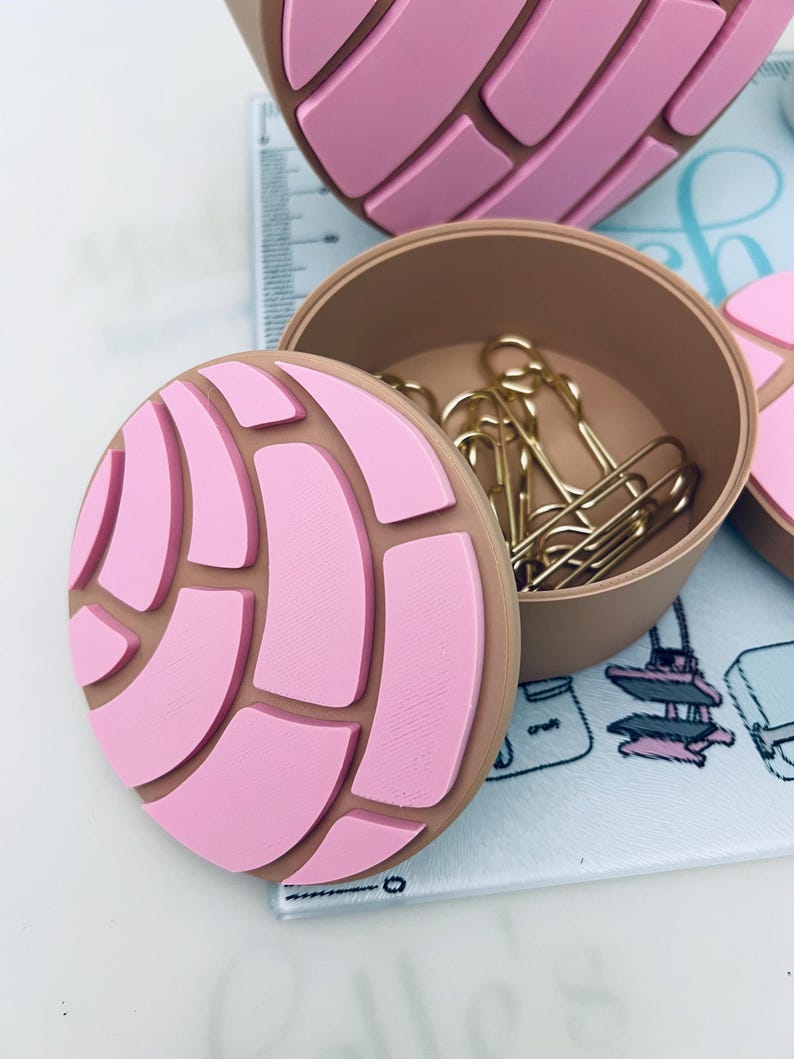 Concha Desk Organizer: Mexican Pan Dulce Decor, Pen & Note Holder afbeelding 3