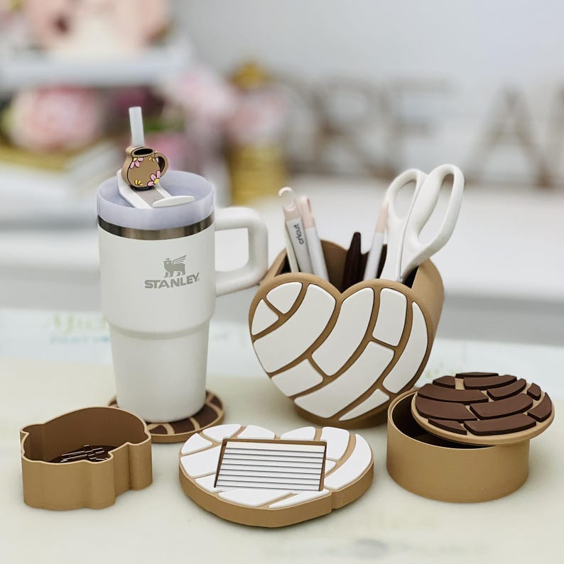 Concha Desk Organizer: Mexican Pan Dulce Decor, Pen & Note Holder afbeelding 2