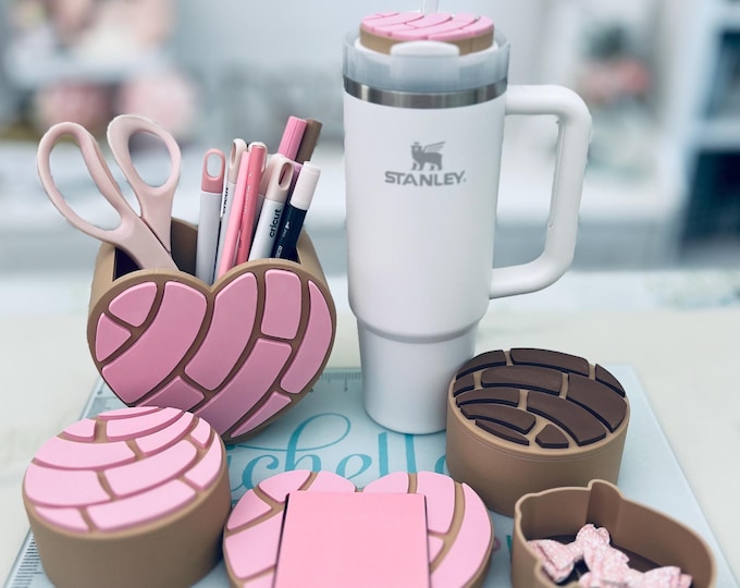 Concha Desk Organizer: Mexican Pan Dulce Decor, Pen & Note Holder