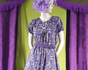 Vintage Violet Blue Floral Swirls Print 1960s Nightdress or Summer Day Dress