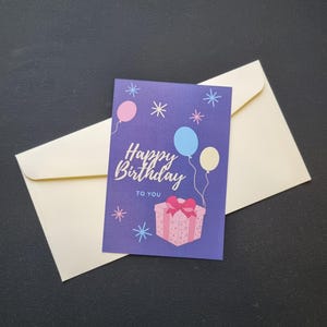 Carte Joyeux anniversaire ; Jolie carte d'anniversaire imprimable ; Carte d'anniversaire avec ballons colorés et cadeau ; Téléchargement instantané ;