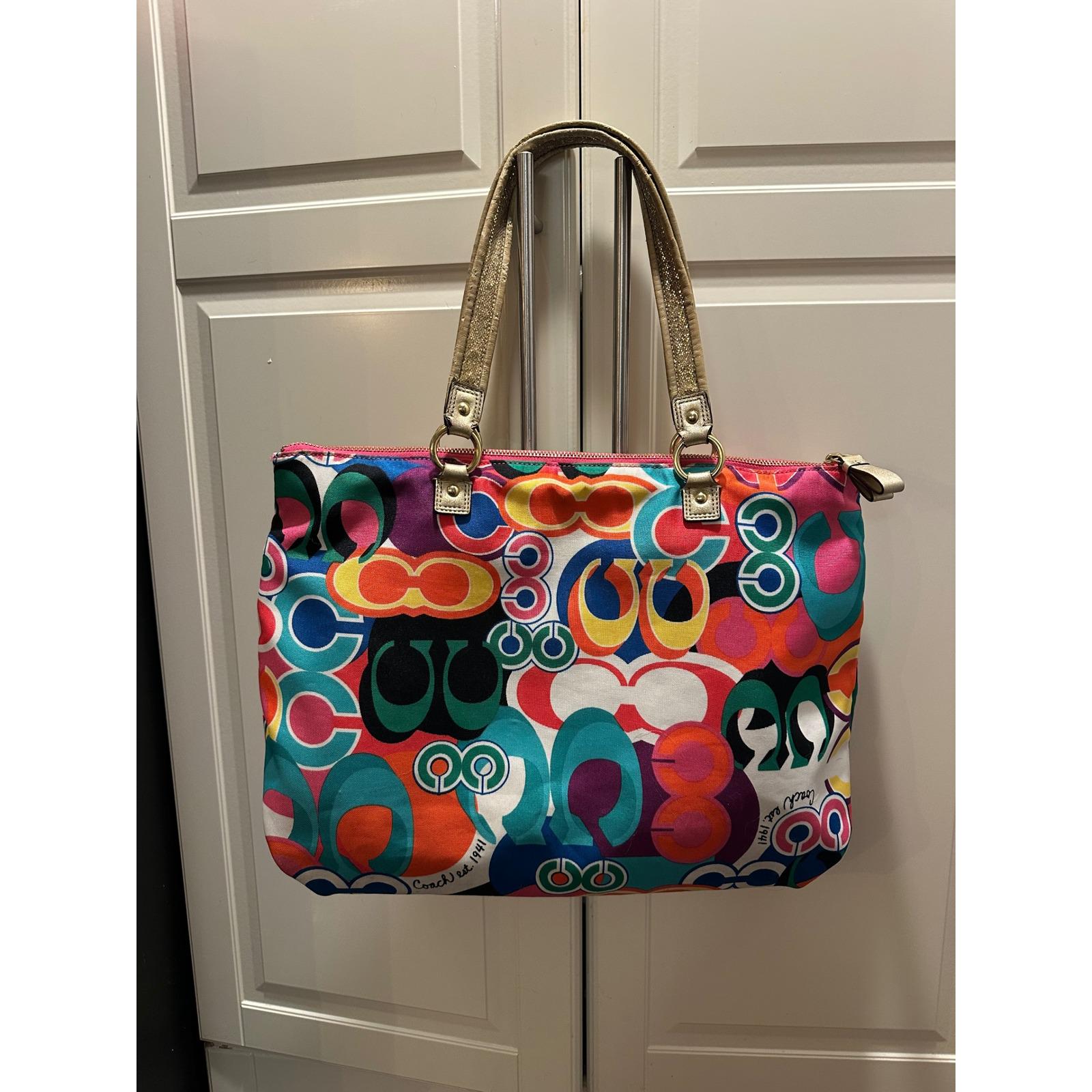 Coach Poppy Pop Art C Logo 