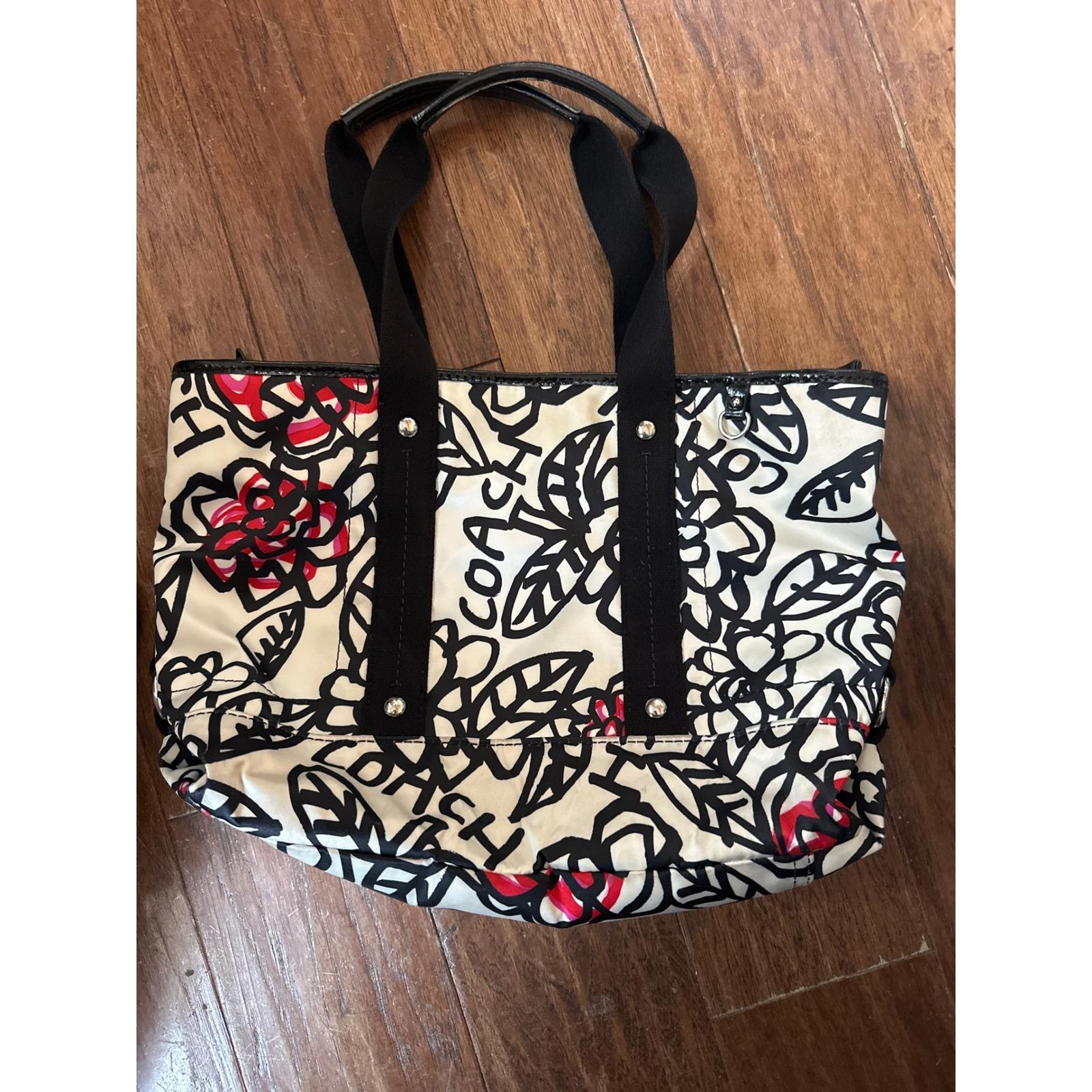 COACH ポピー ギャラリー トート Coach Poppy Suede Exterior Tote Bags & Handbags for Women for sale